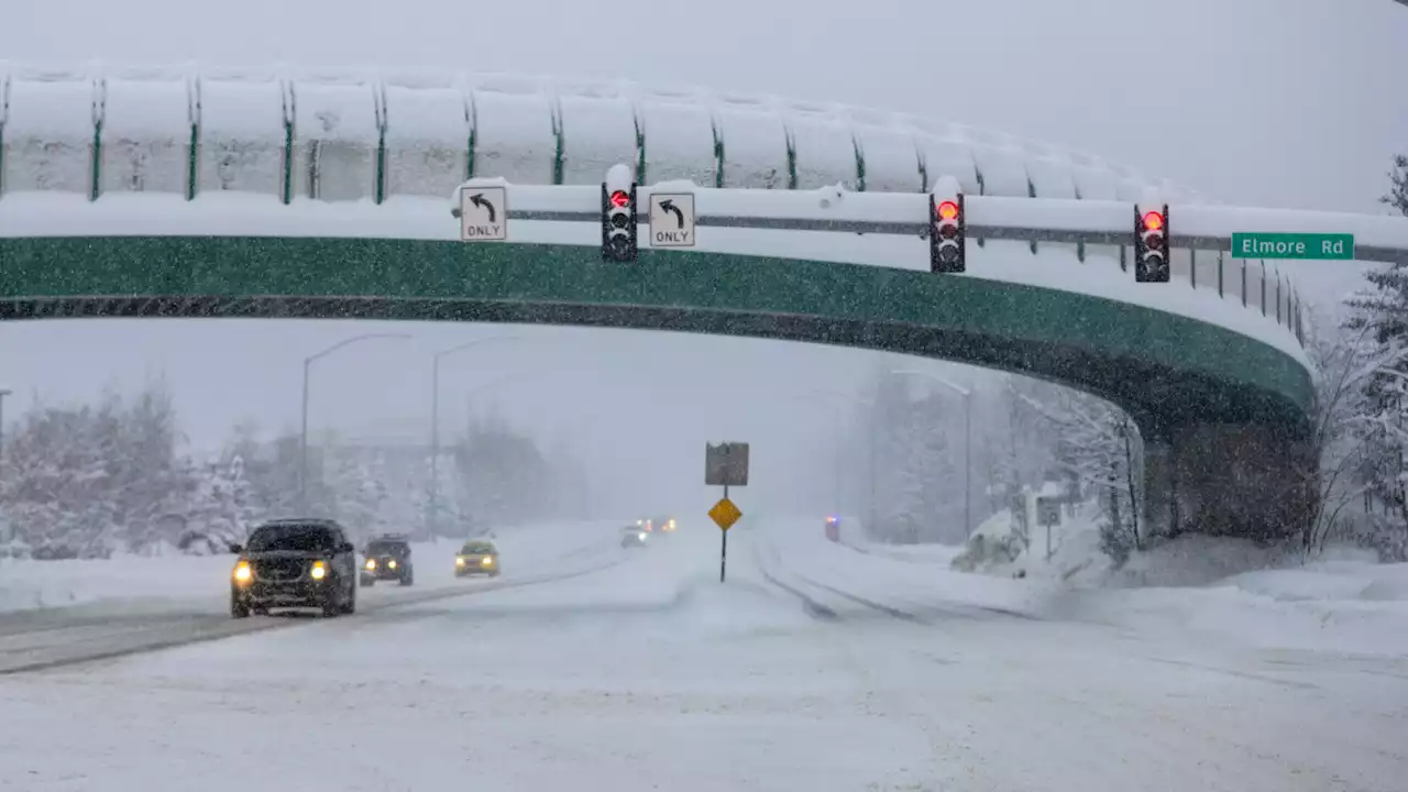 Anchorage digs out of more than a foot of wet, heavy snow