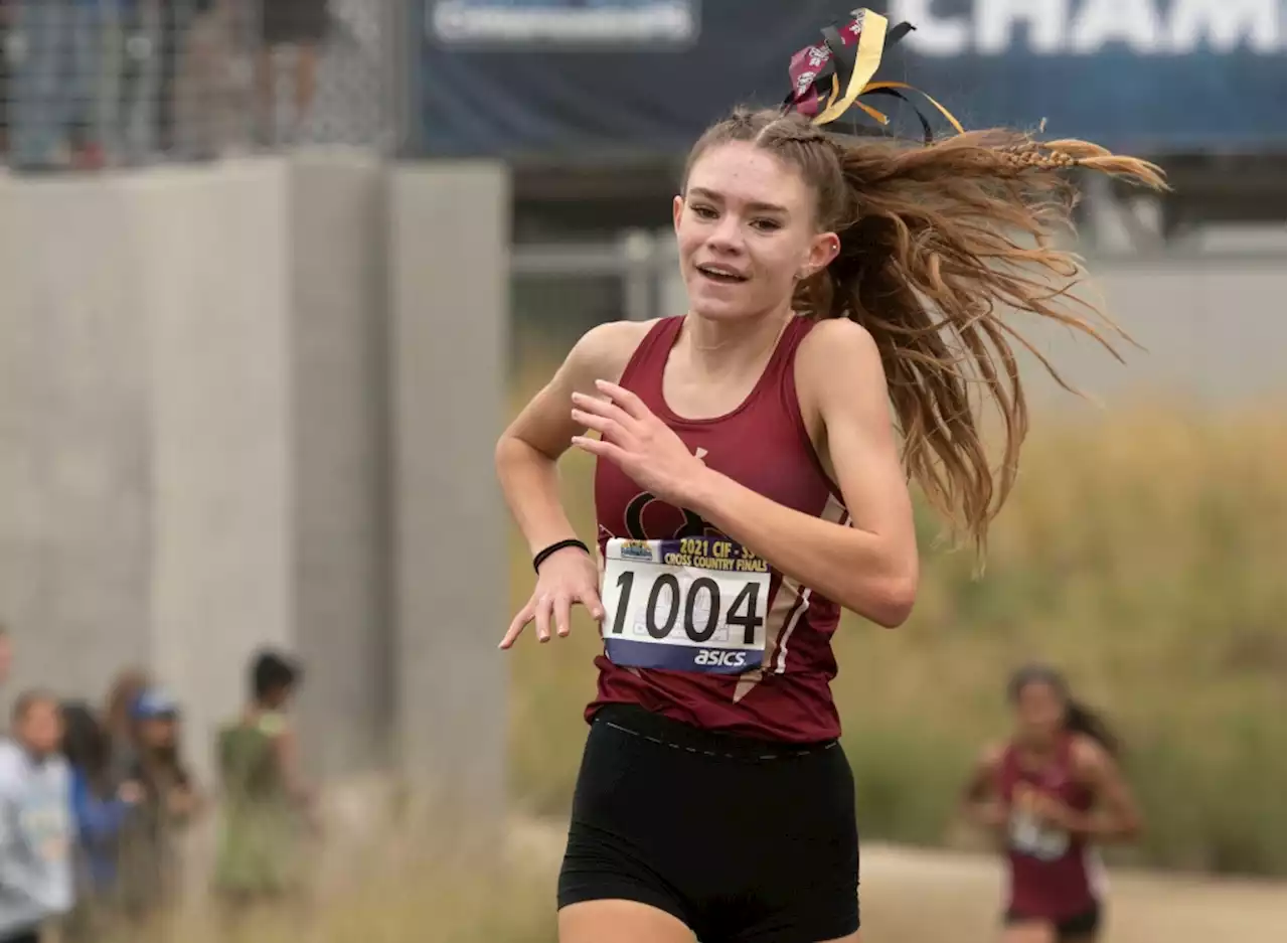 Oaks Christian’s Payton Godsey races to cross country national championship crown