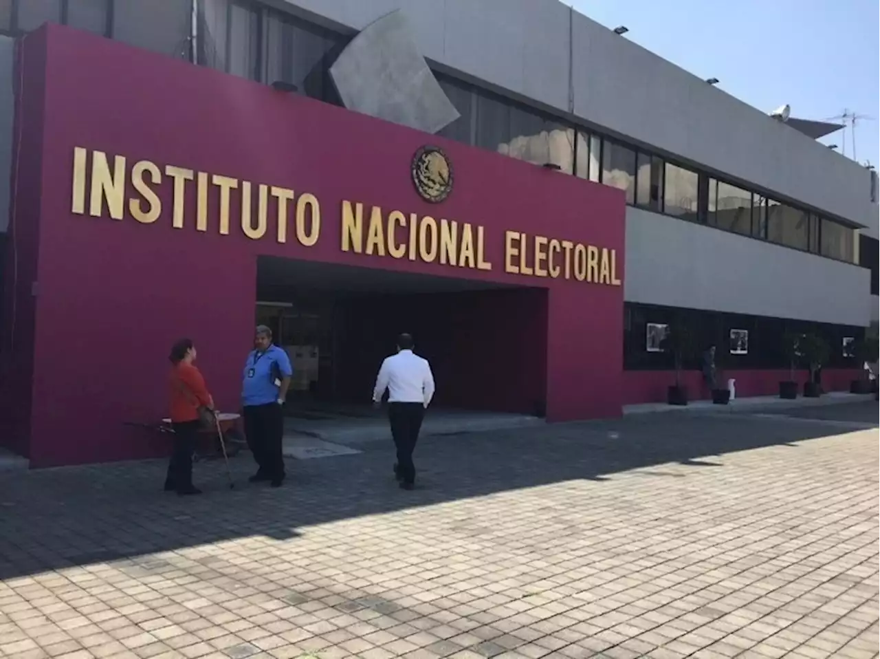 La Jornada: Aprobación del plan B electoral no viola ninguna ley: López Obrador