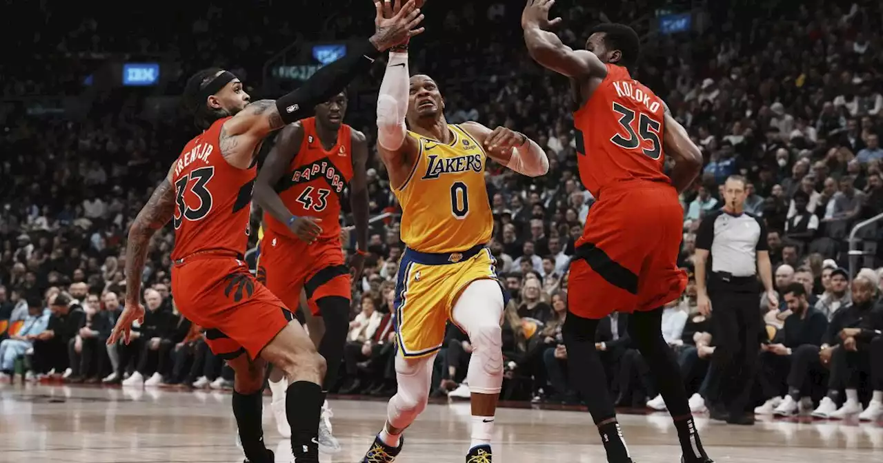 LeBron James and Anthony Davis out as Lakers lose to Raptors