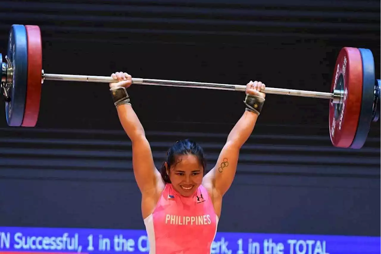 Hidilyn Diaz outclasses field, dominates world championships