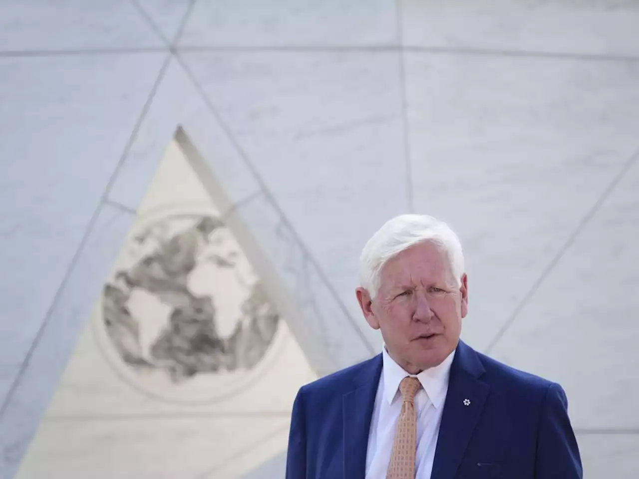 Bob Rae heads to Haiti in attempt to ease political crisis amid possible intervention