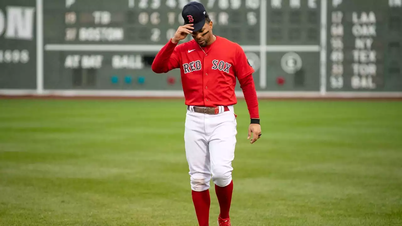 Tomase: Red Sox Will Never Live Down Botching Bogaerts Situation