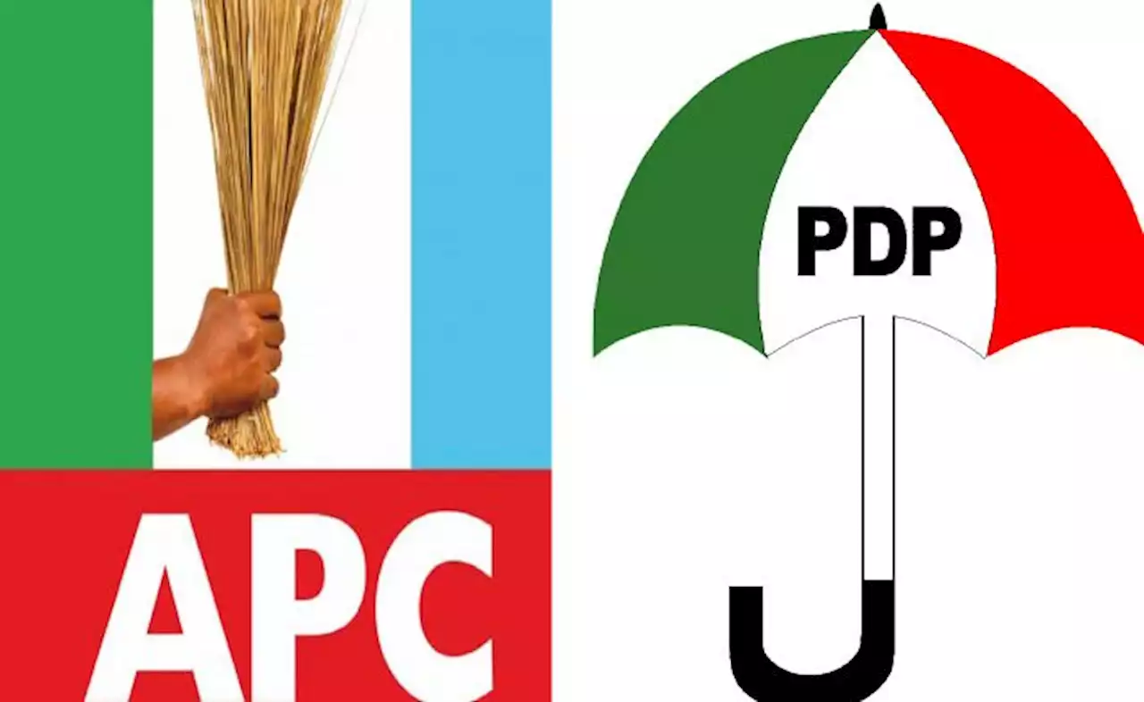 2023: Hundreds of APC members defect to PDP [PHOTO]