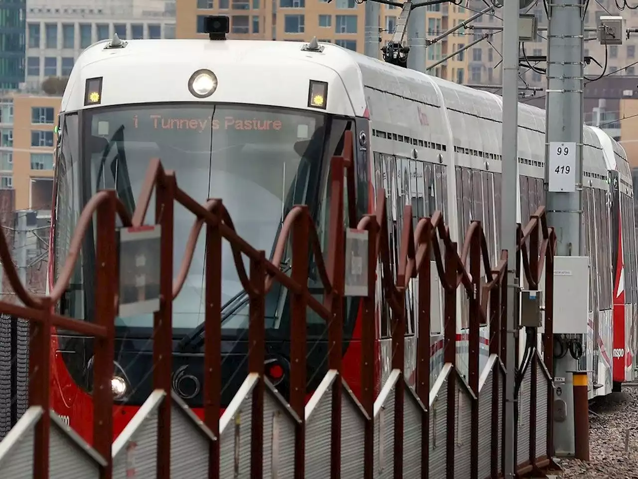 Ottawa council backs pitch for new LRT committee at first meeting after public inquiry report