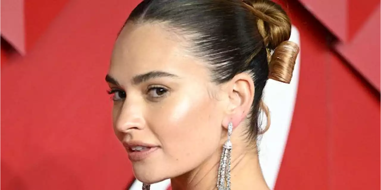 Lily James' hair transformation at the British Fashion Awards was pure art