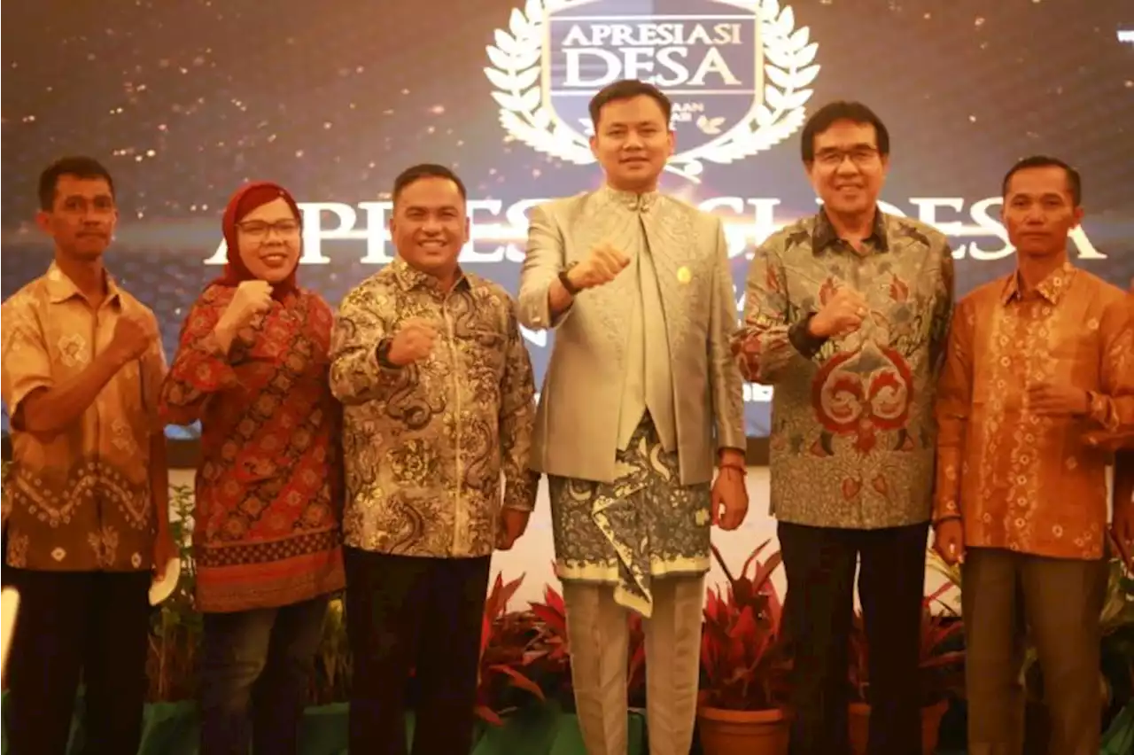 Desa Bukit Jaya Raih Penghargaan Apresiasi Desa Keterbukaan Informasi Publik 2022 |Republika Online