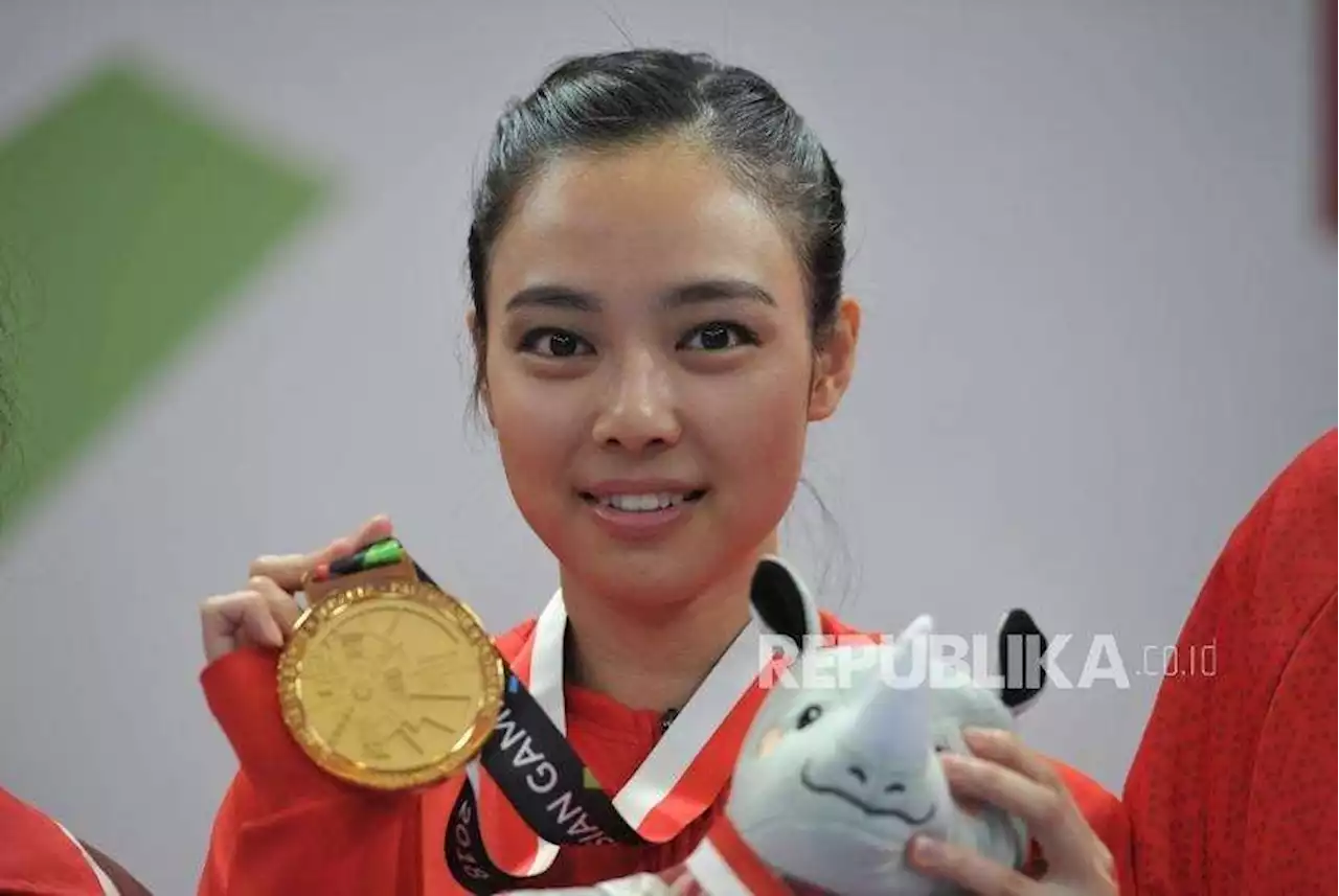 Lindswell Kwok Beri Motivasi Atlet Wushu Indonesia di WJWC 2022 |Republika Online