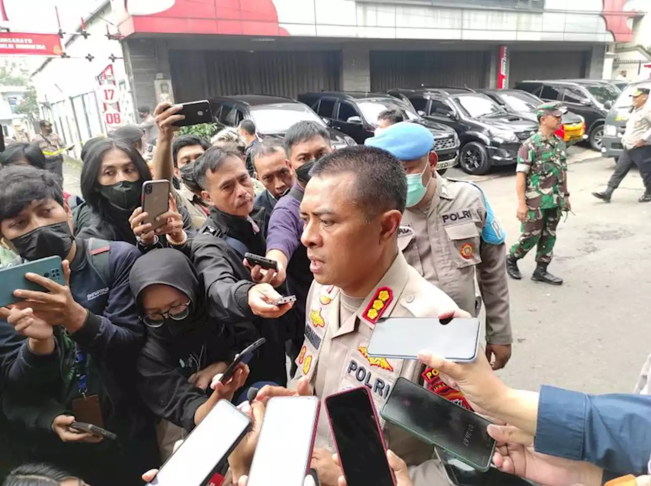 Polda Jabar Jamin Beri Perhatian Khusus ke Anak-anak Aiptu Sofyan |Republika Online