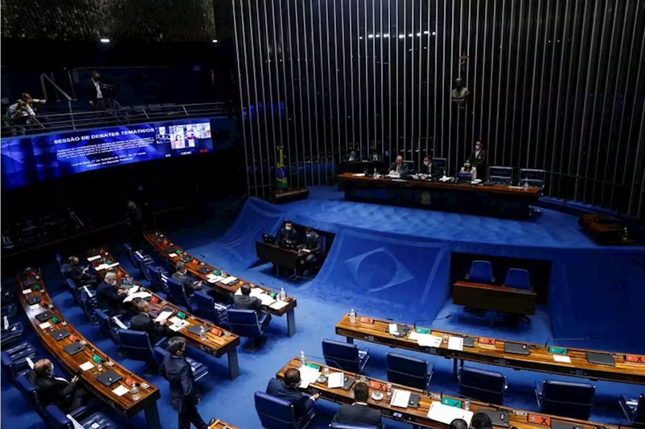 Em primeiro turno, Senado aprova ‘PEC da Transição’ por 64 votos a 16