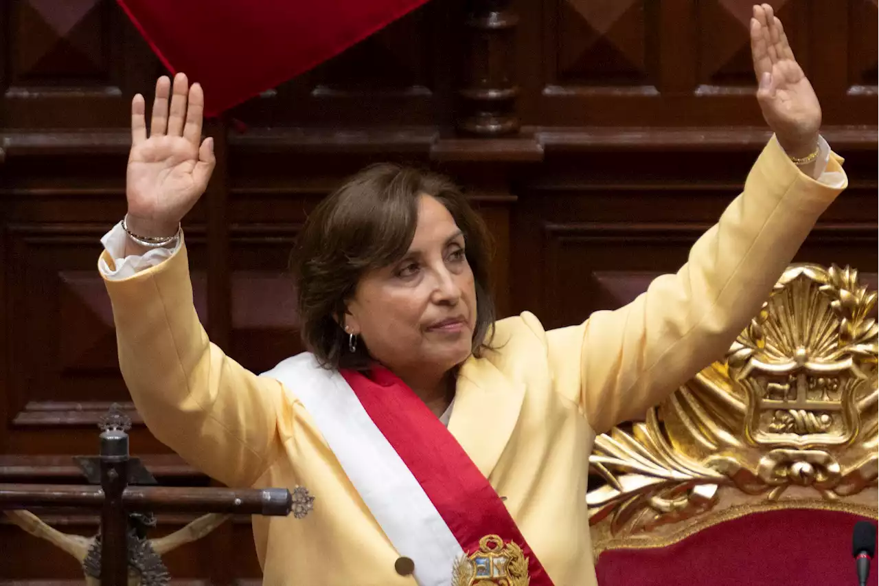 Nueva presidenta de Perú llama a la tregua y unión de todas fuerzas políticas