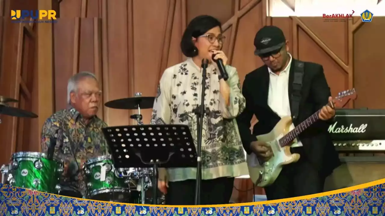 Momen Sri Mulyani Puji Rambut Putih Menteri Basuki, The Truly Bapak Pembangunan