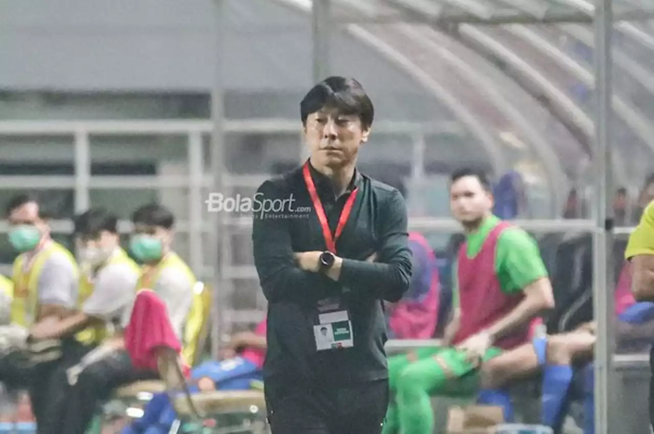 Optimis Juarai Piala AFF 2022, Shin Tae-yong Minta Suporter Timnas Indonesia Penuhi GBK - Bolasport.com