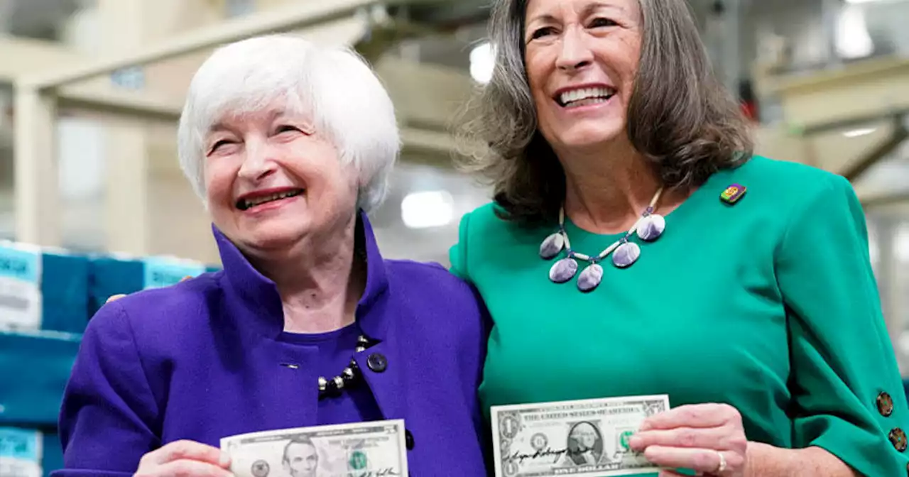 Yellen, Malerba become 1st female pair to sign US currency