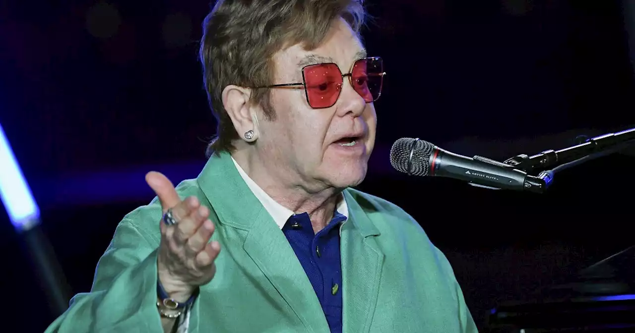 Not waiting for Saturday night to fight: Elton John leaves Twitter