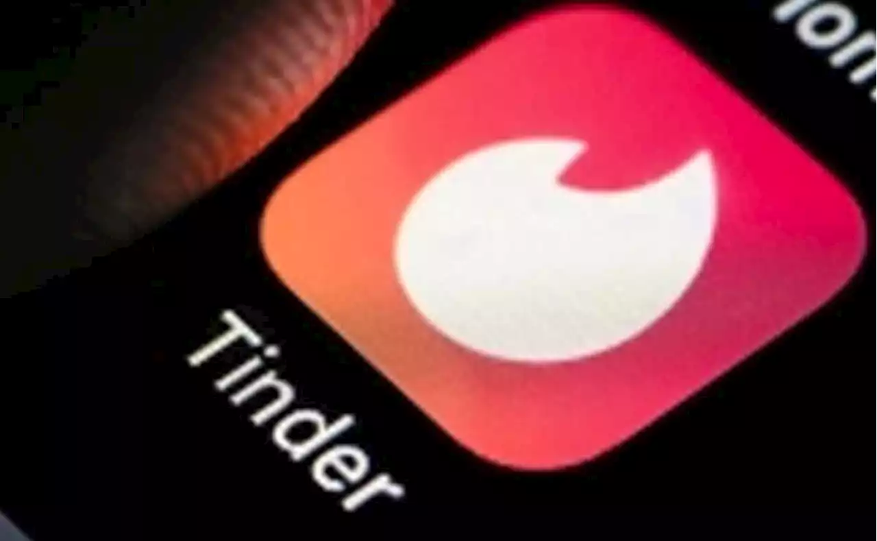 Así operan las estafadoras de Tinder en Puebla