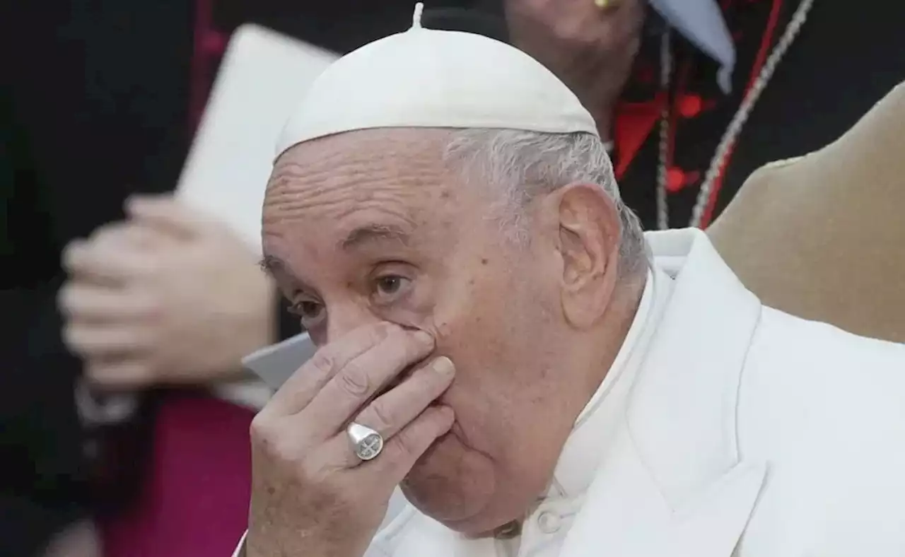 Papa Francisco llora al rezar por la paz en Ucrania; 'debo presentar las súplicas por los que tanto sufren'