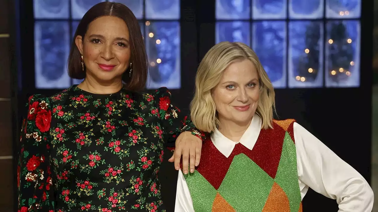 'Baking It' Hosts Maya Rudolph and Amy Poehler Talk Season 2