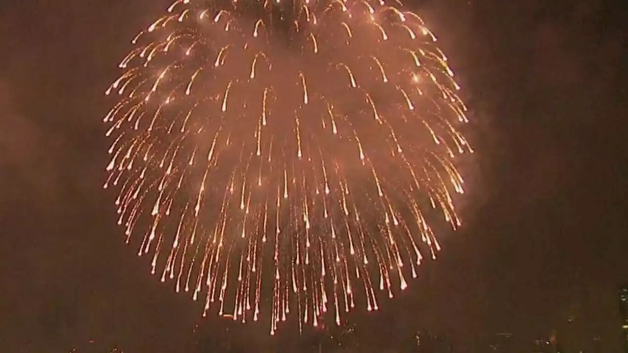 Where can you use fireworks legally in Harris County?