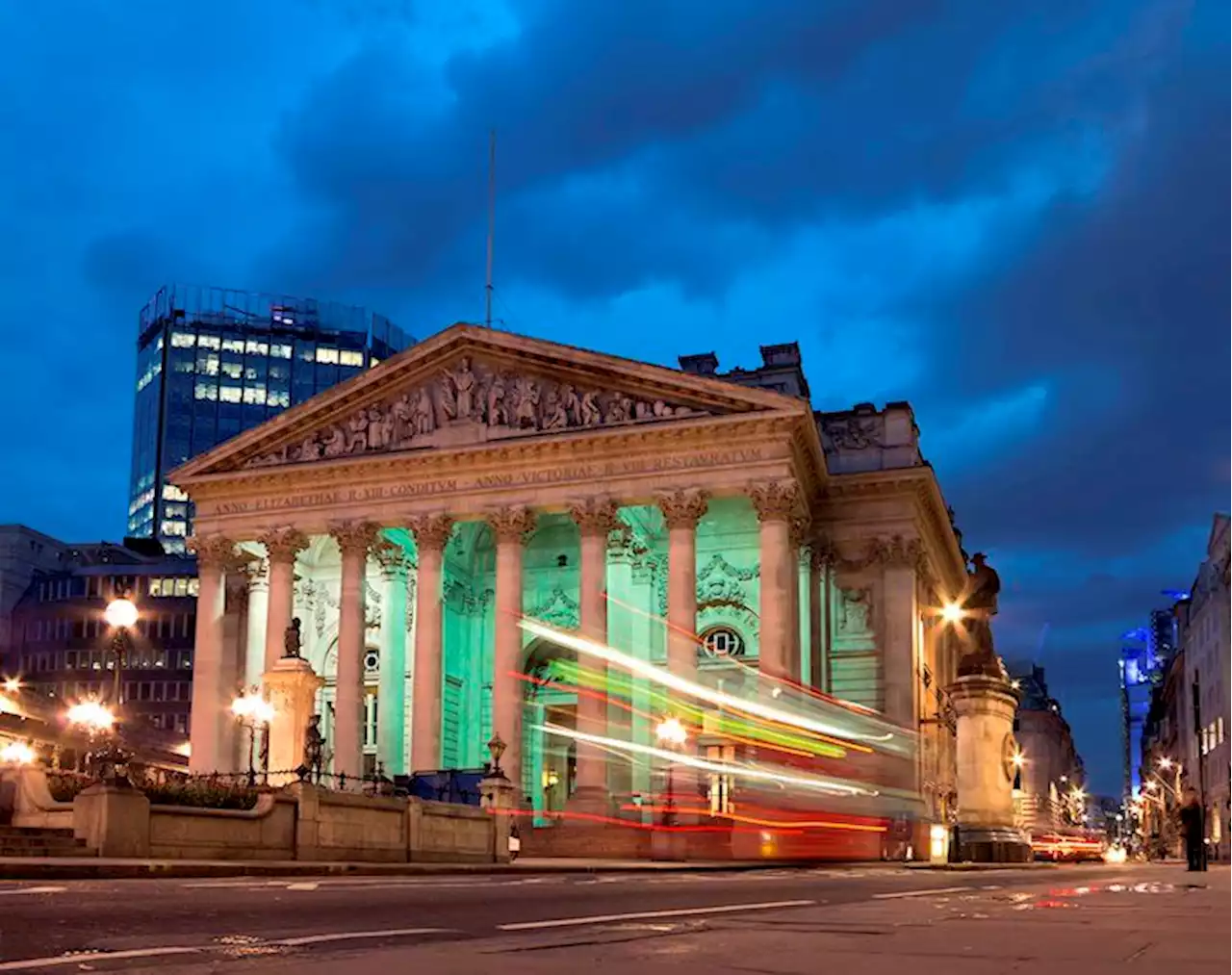 Bank of England to add 50 bps to Bank Rate on December 15; peak at 4.25% in Q2 – Reuters poll