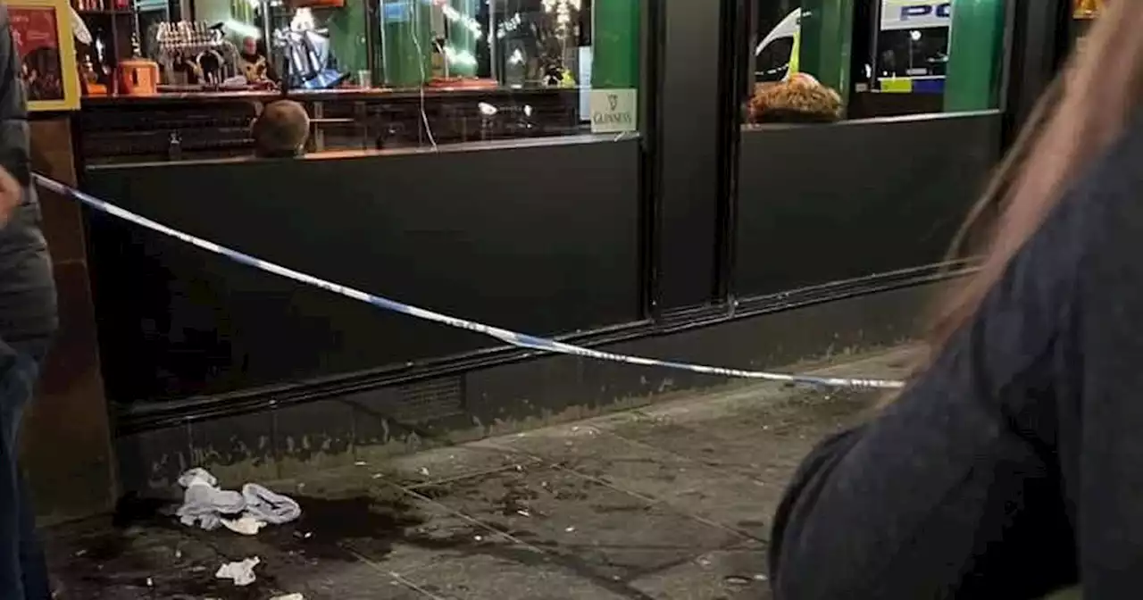 Two arrested after midnight rammy outside Glasgow pub