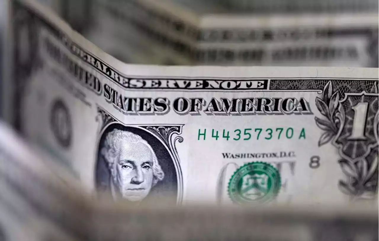 Dollar retreats on recession fears; U.S. PPI data due later By Investing.com