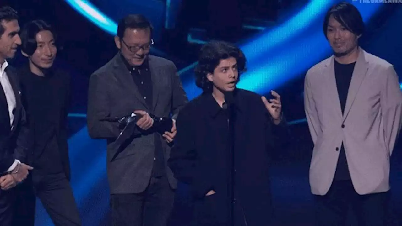 Kid Sneaks Onto Game Awards To Nominate Bill Clinton, Is Arrested