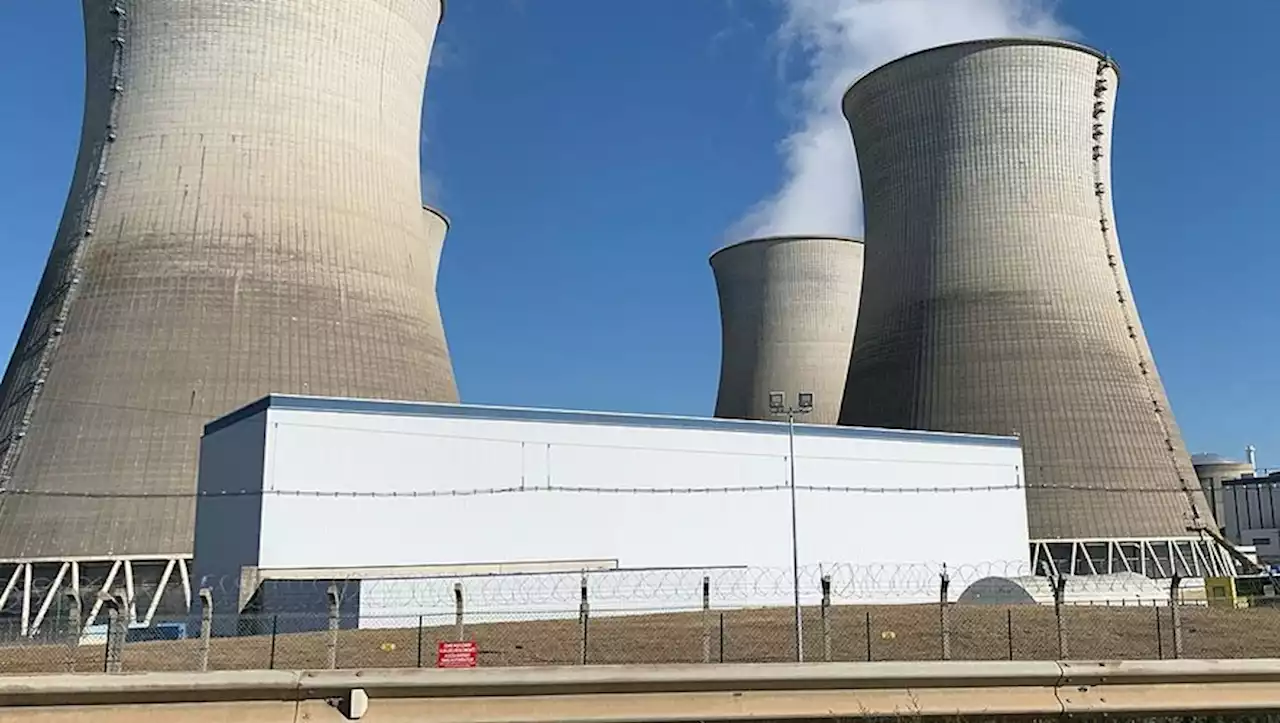 Coupures d'électricité : EDF redémarre deux réacteurs nucléaires, le réseau est aux deux tiers de ses capacités