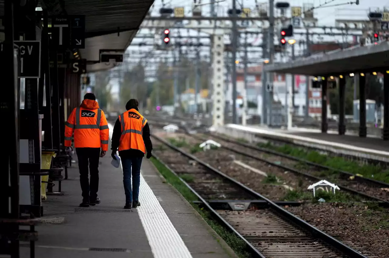 Grève à la SNCF : SUD-Rail confirme son préavis pour le premier week-end de Noël, la CGT réfléchit