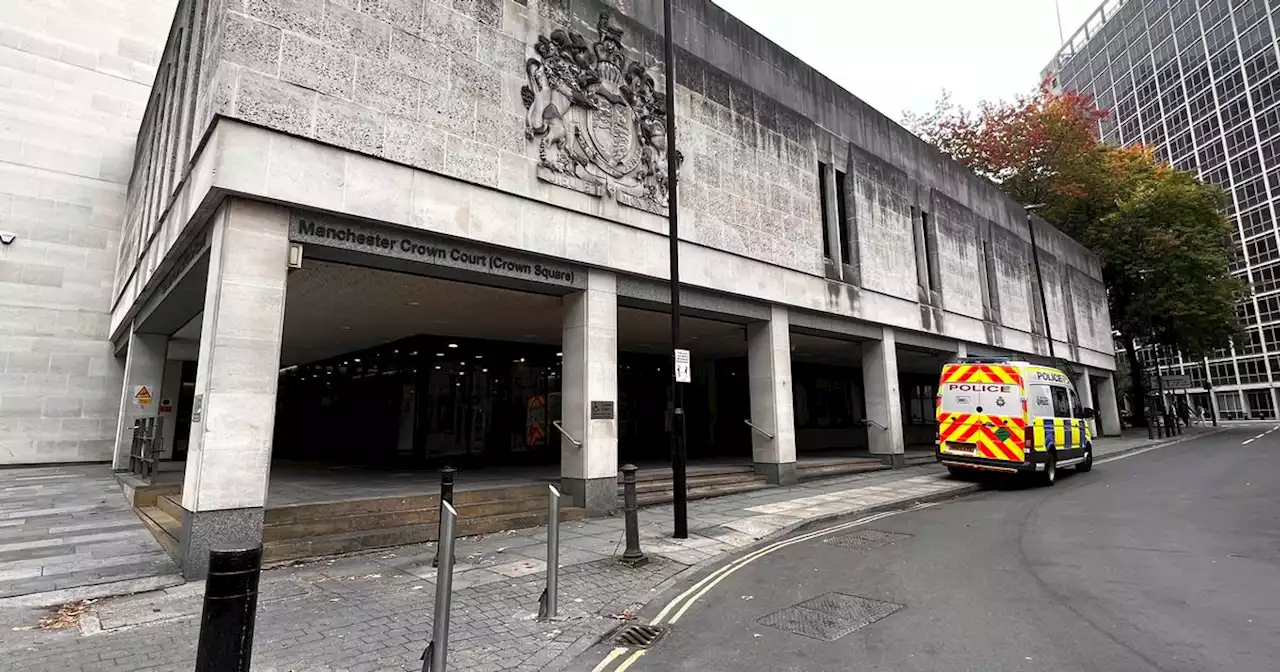 Lancs police officer admits having sexual relationship with victim of crime