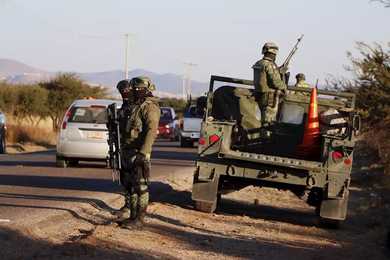 Hallan dos cuerpos sobre carretera de San Jerónimo, en Zacatecas