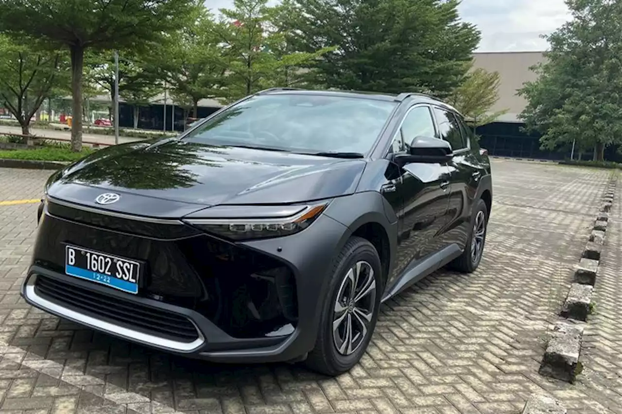 Toyota Bicara Strategi EV di 2023 Usai Luncurkan bZ4X dan Innova Zenix, Rush Hybrid Atau Avanza Listik? - Pikiran-Rakyat.com