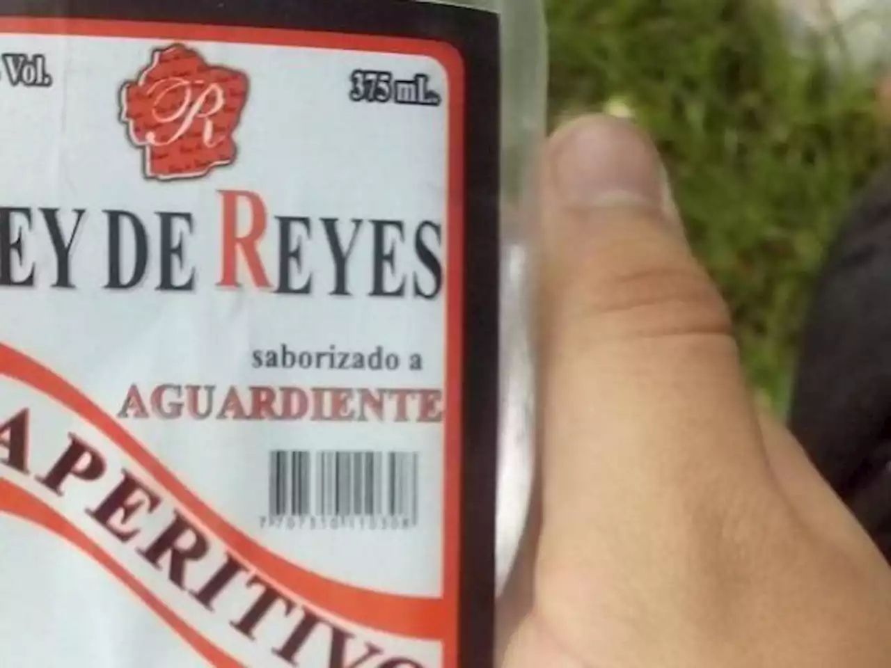 ‘Rey de Reyes’: el licor que estaría intoxicando y matando a personas