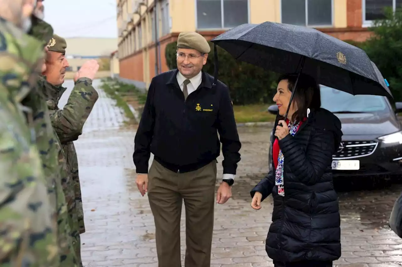 Robles abre la puerta a la expulsión del Ejército de los militares que participaron en el sorteo de una prostituta