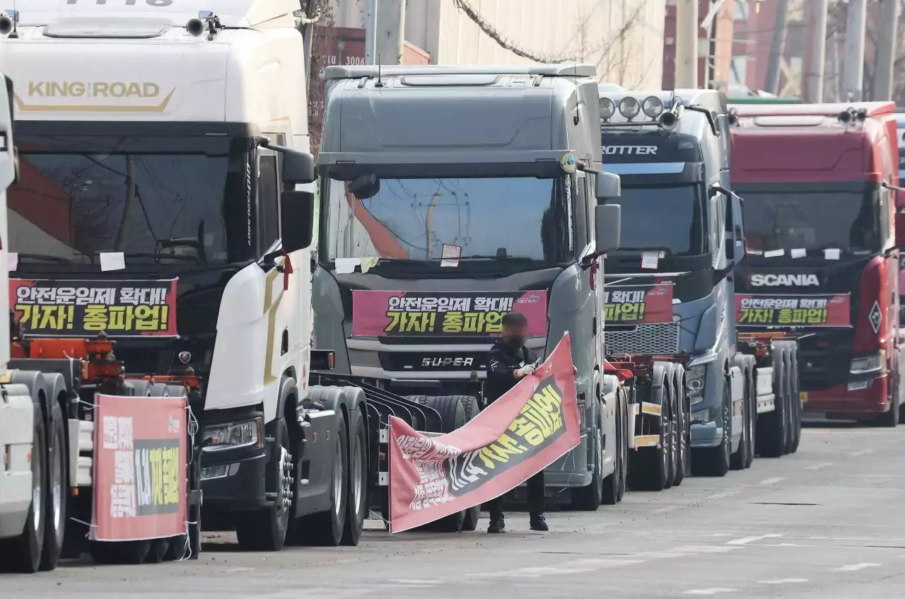 South Korean truckers vote to return to work, ending strike for minimum wage protections