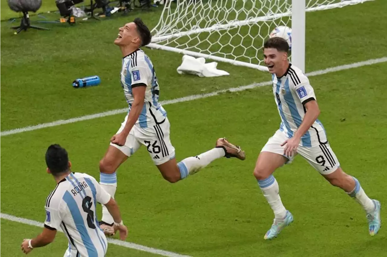 |em|Livescore: |/em|Babak I Argentina Unggul 1-0 atas Belanda |Republika Online