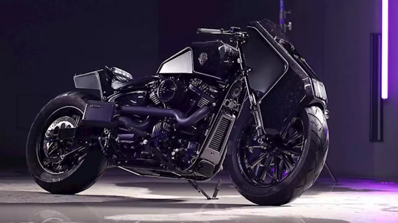 Meet the Cosmos Charger, a Menacing Harley-Davidson Street Bob With a Sci-Fi Twist