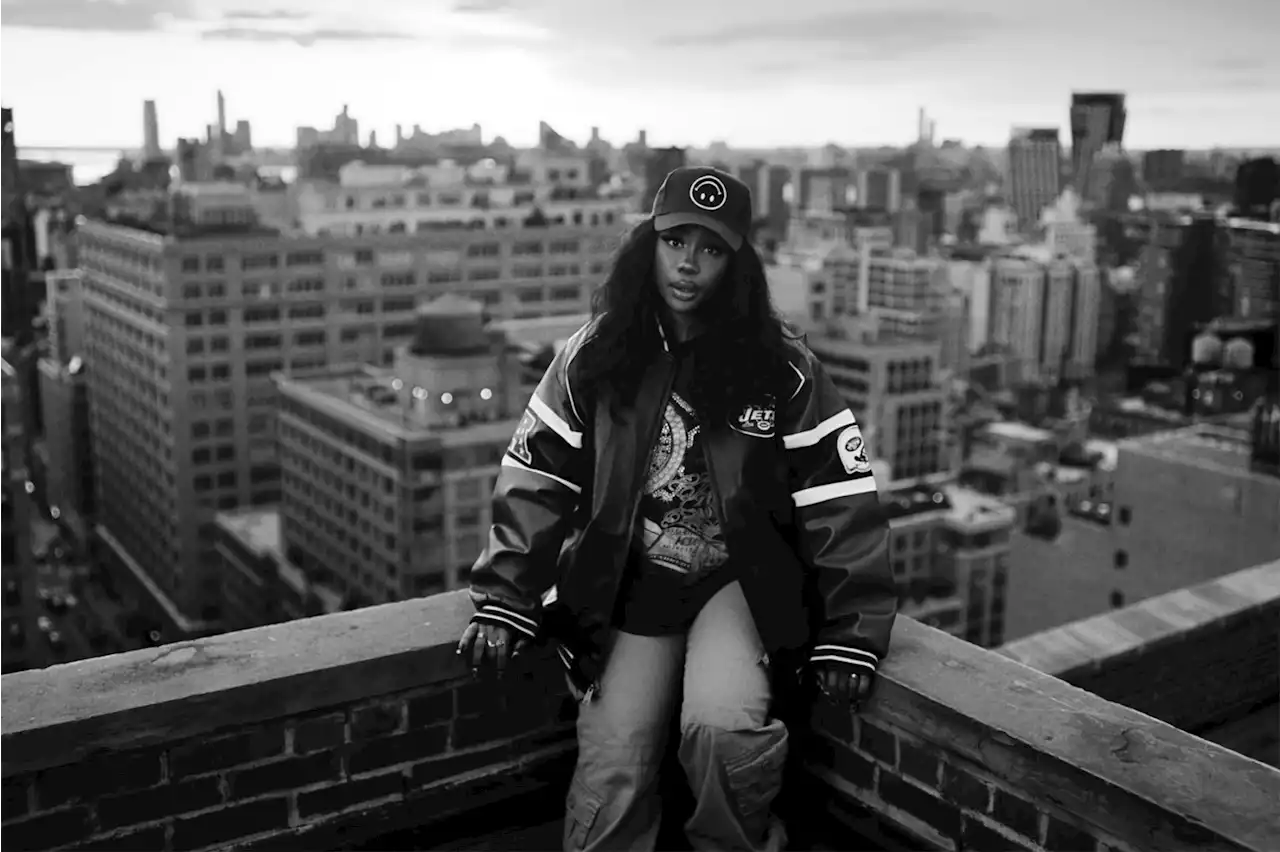 SZA Wanders Around NYC in Moody 'Nobody Gets Me' Visual