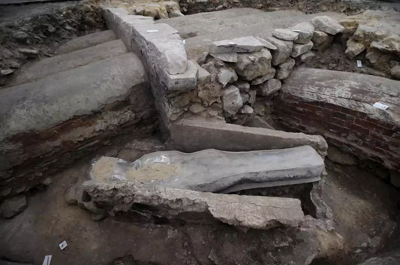 Notre-Dame : un chanoine et un noble, les sarcophages sous la cathédrale ont livré leurs secrets