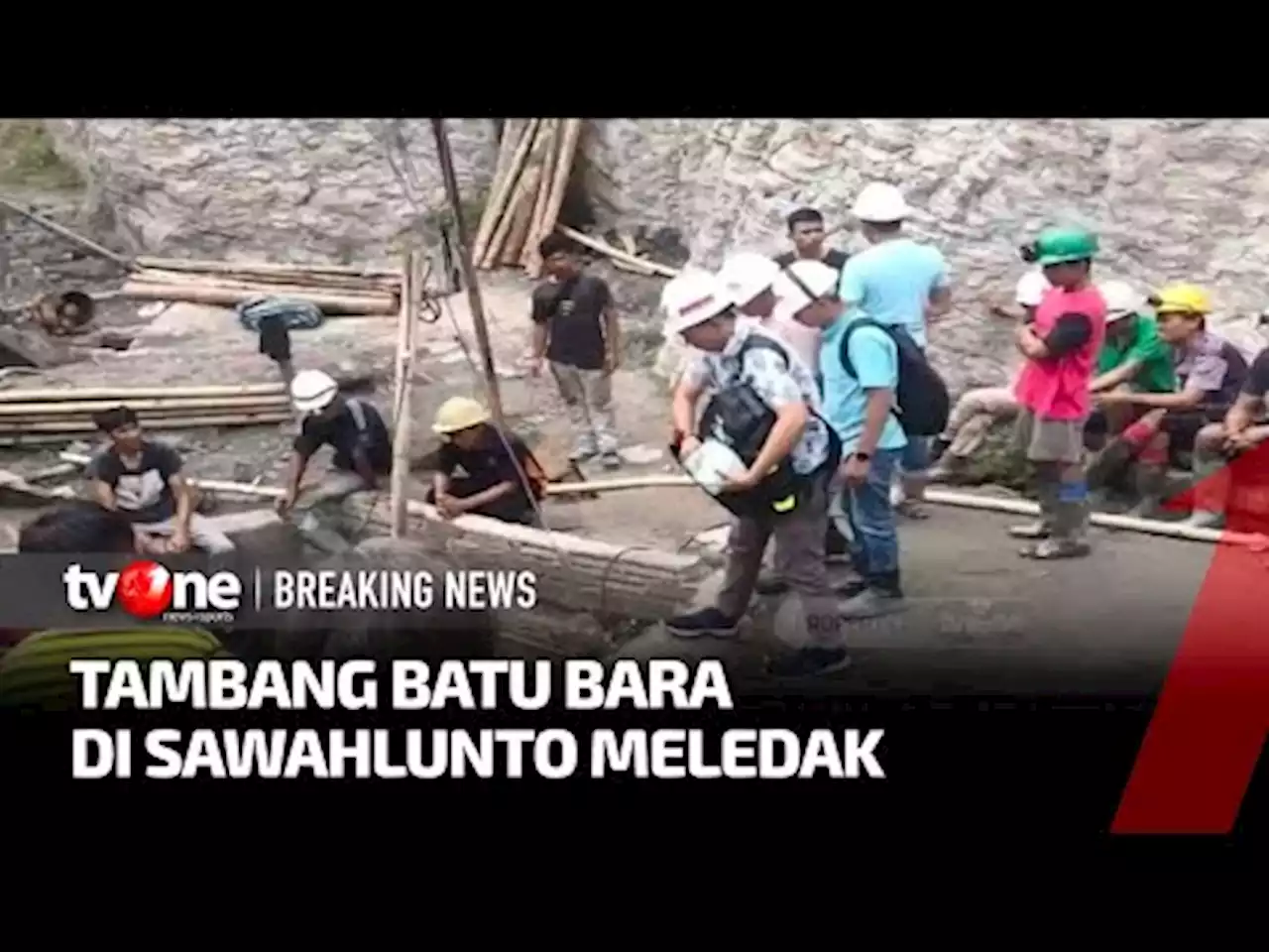 Tambang Meledak, 10 Orang Tertimbun - tvOne