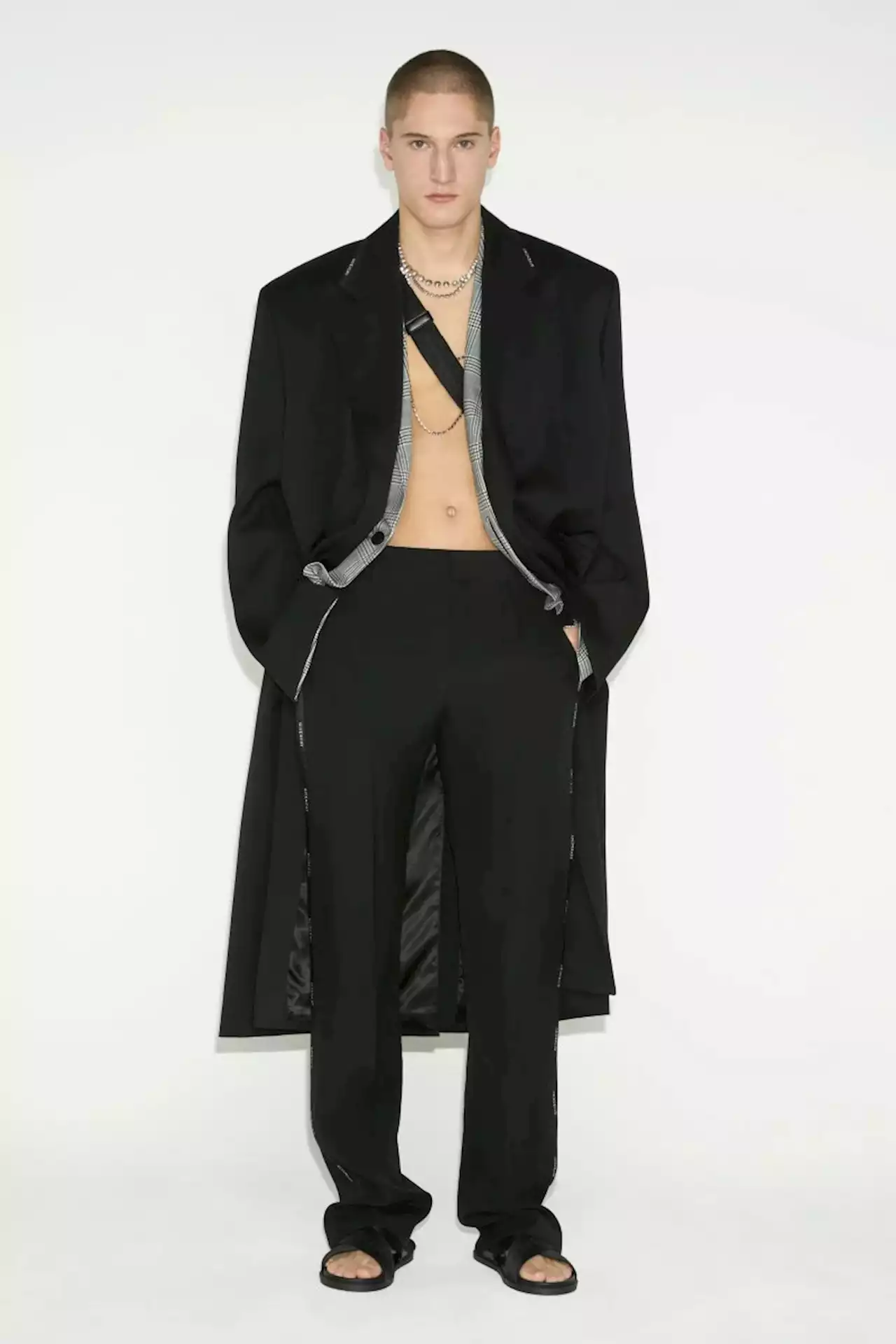 Givenchy Pre-Fall 2023 Menswear Collection