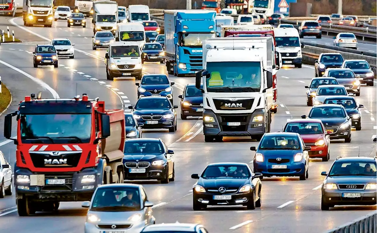 Corona-Demo im „Freedom Convoy“: Deutsche Lkw-Fahrer wollen nach Berlin ziehen