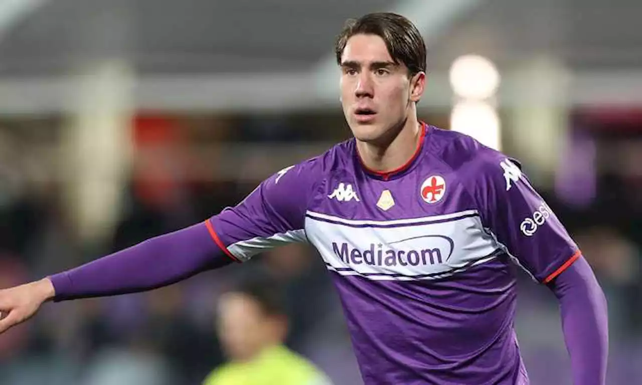 Fiorentina, lettera Viola club a Commisso: 'Vlahovic alla Juve una gomitata nello stomaco'