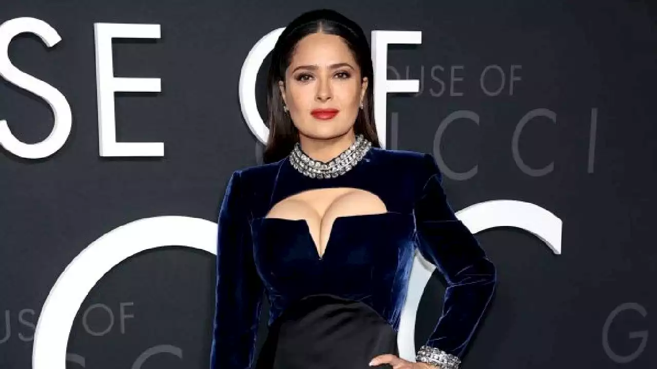 Salma Hayek Looks Stunning in Makeup-Free Selfie