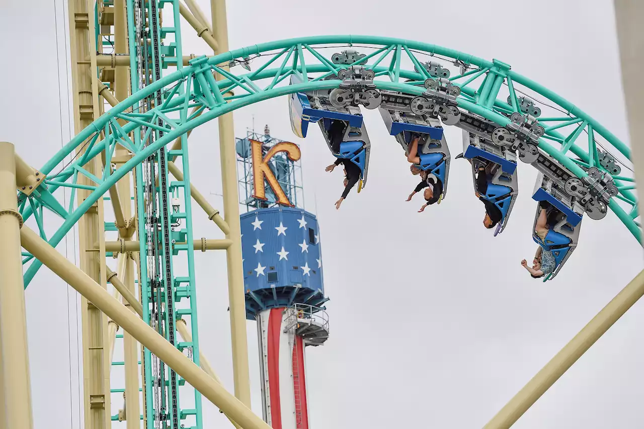 Cedar Fair Stock Jumps 10%, Is Halted After Report of SeaWorld Takeover Bid