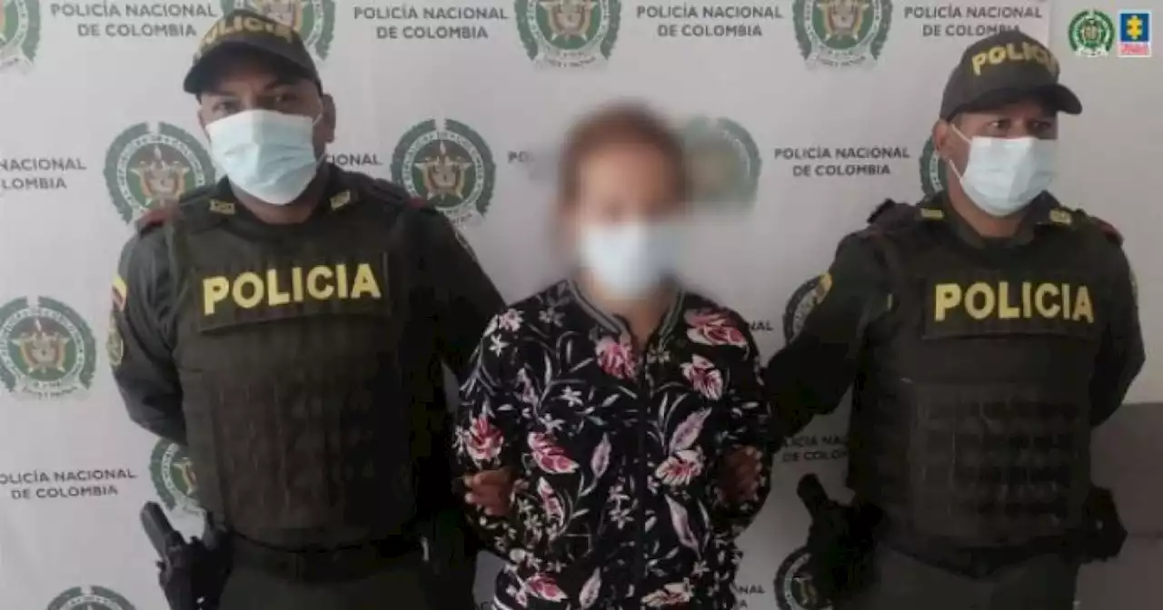 Intentó asfixiar a su bebé de 2 años y grabó la macabra escena