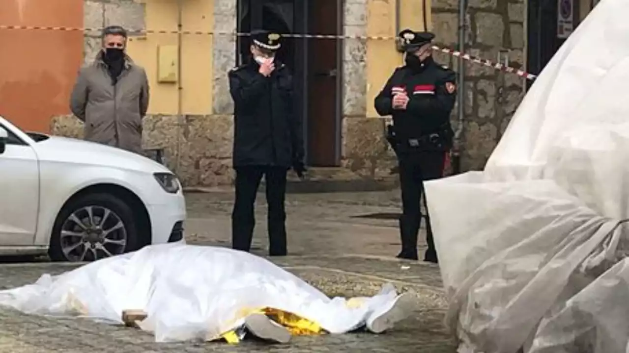 Raffadali: 24enne ucciso dal padre poliziotto con quindici colpi di pistola in pieno centro