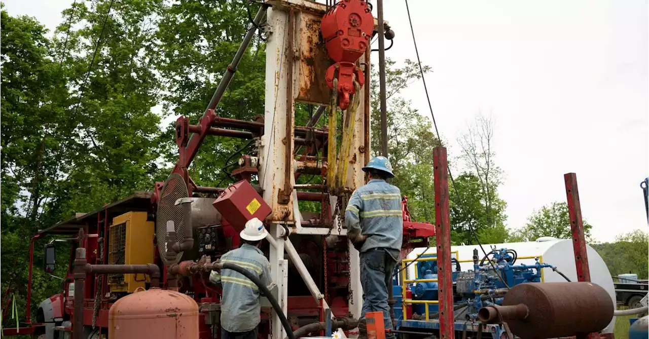 U.S. unveils $1.15 bln for abandoned oil and gas well clean-up