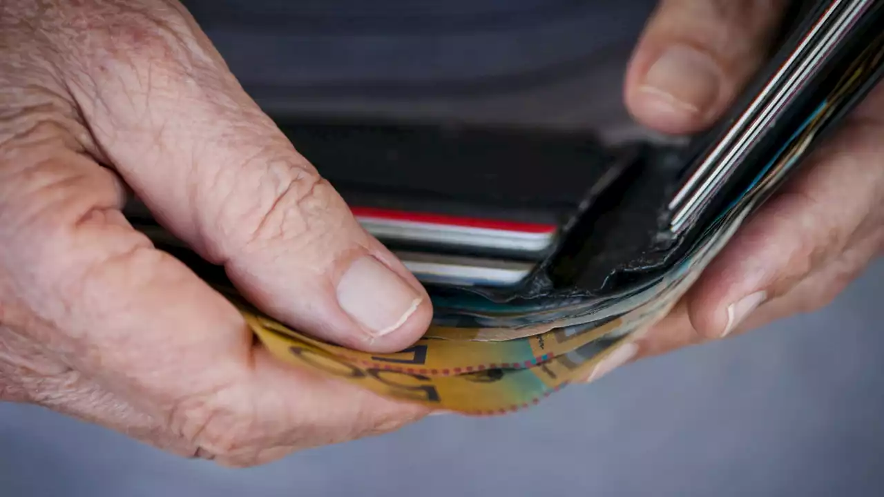 Australians are &#8216;sitting on their cash&#8217; and being &#8216;very, very cautious&#8217;