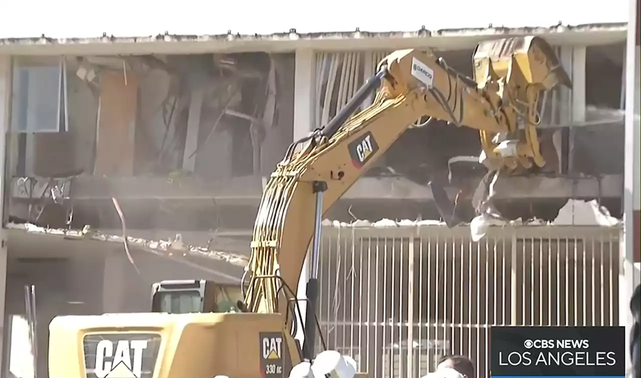 Vacant San Pedro Courthouse Demolished To Make Way For New Housing